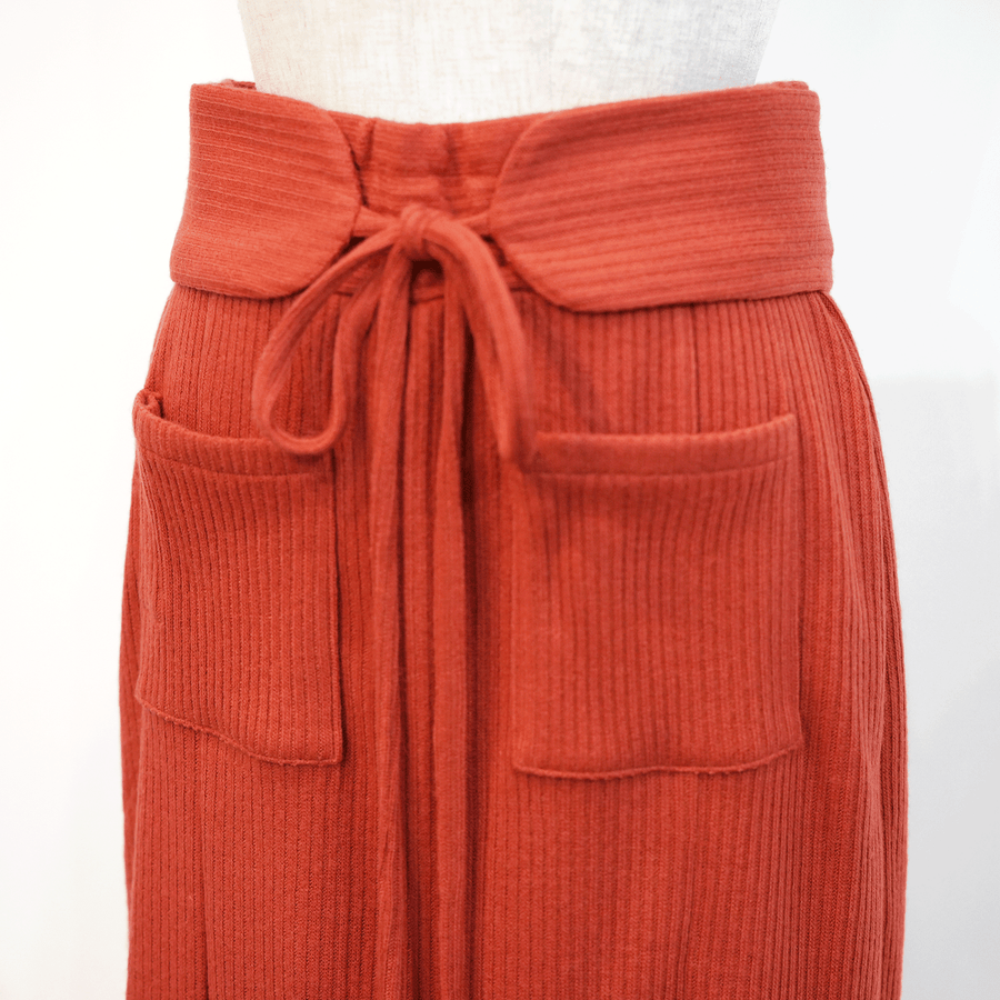 Waist belt ruched knit skirt