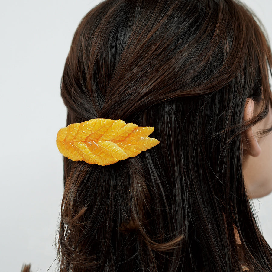 Ash leaf barrette