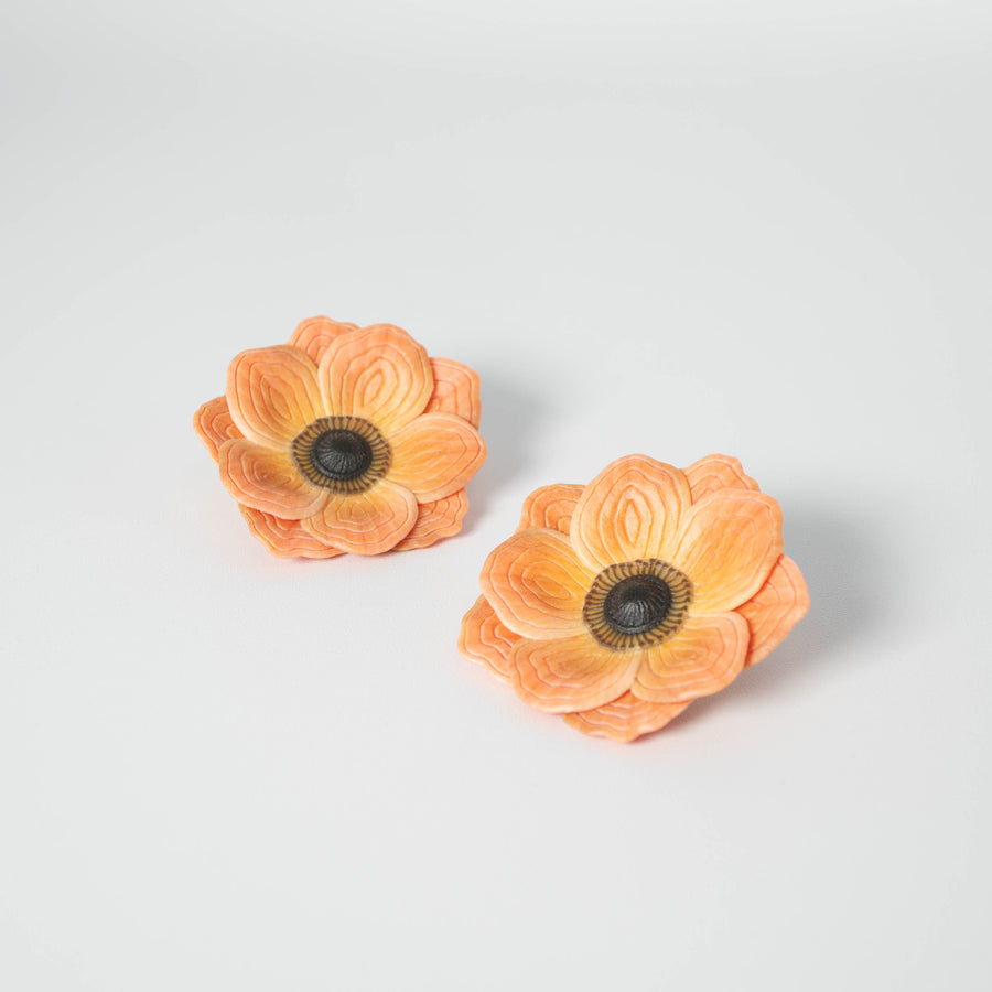 Anemone Flower Earrings - M -