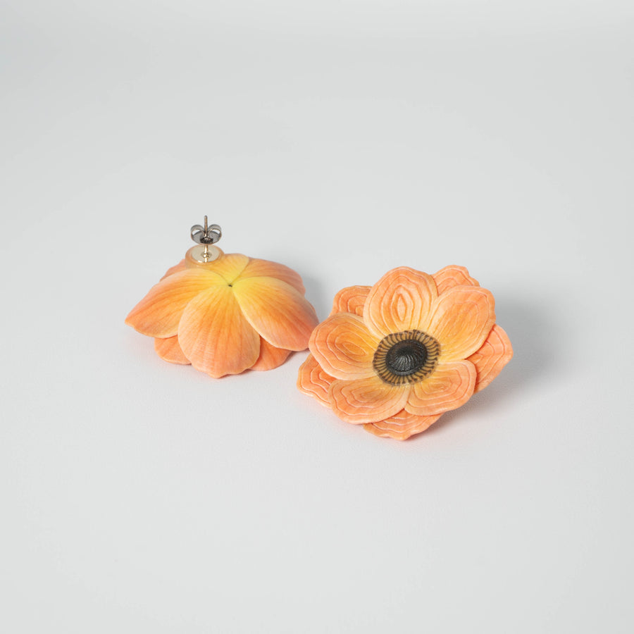 Anemone Flower Earrings - M -