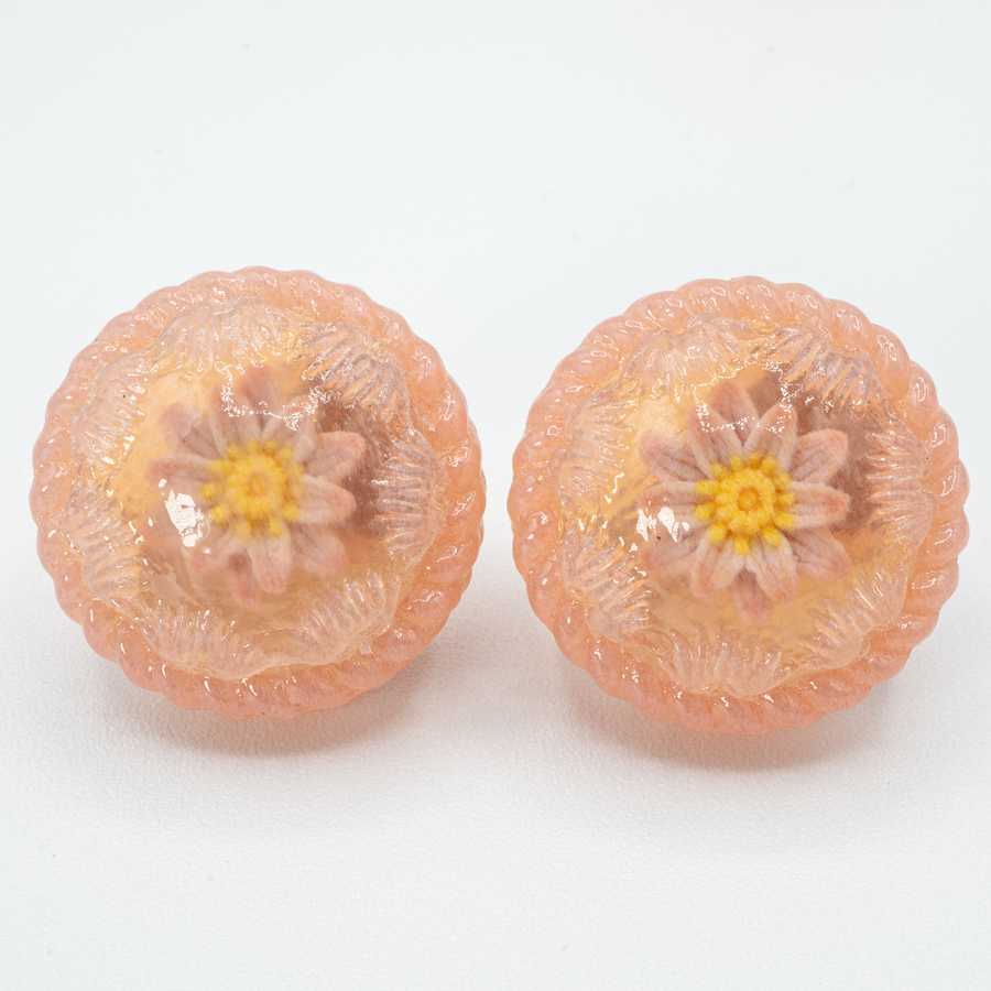 【予約販売商品】Water lily button earrings - M -