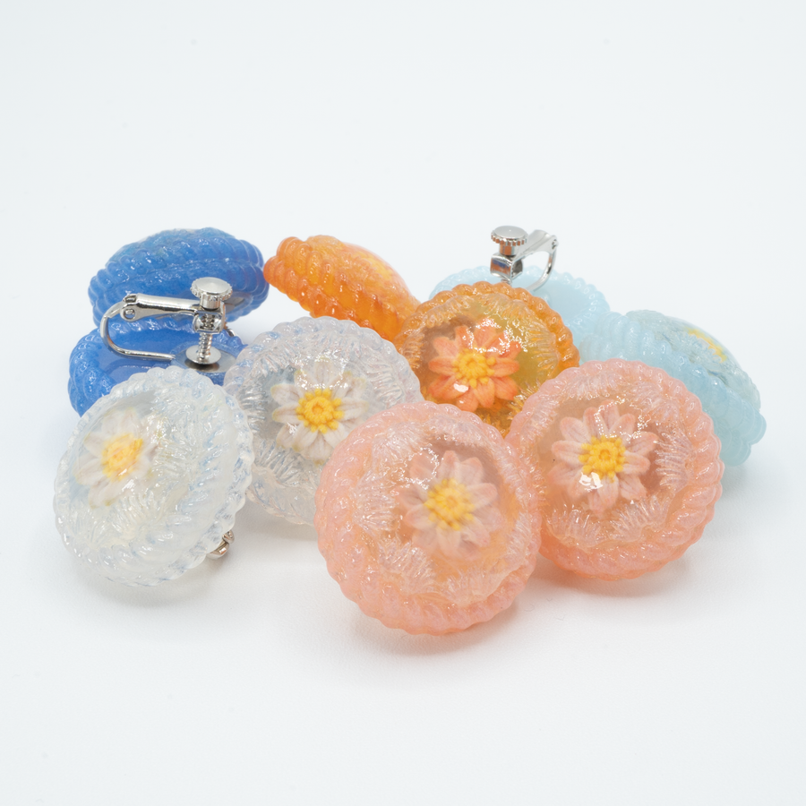 【予約販売商品】Water lily button earrings - M -