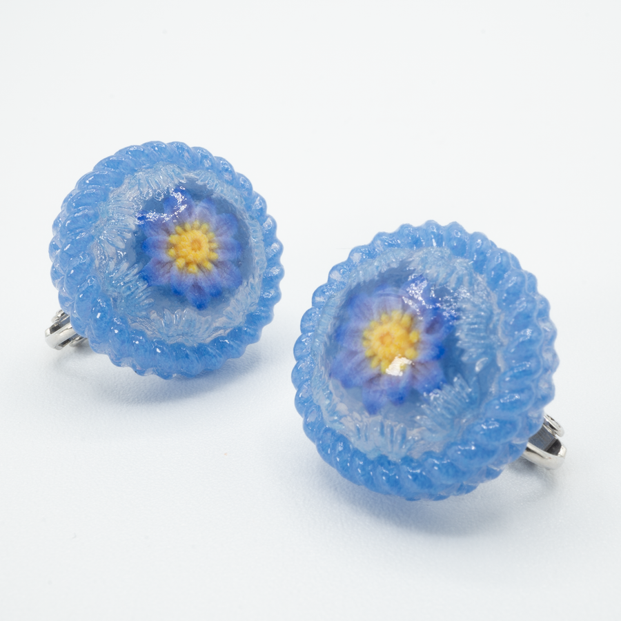 【予約販売商品】Water lily button earrings - S -